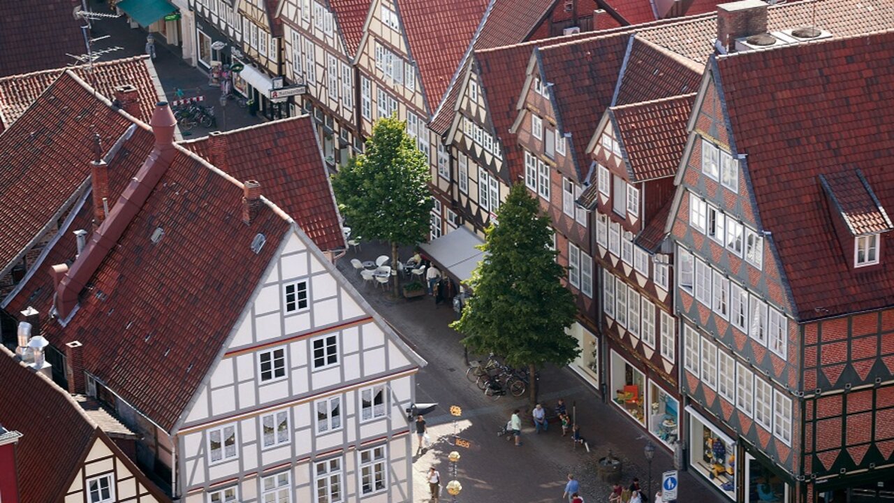 Luftaufnahme der Zöllnerstraße in der Altstadt von Celle