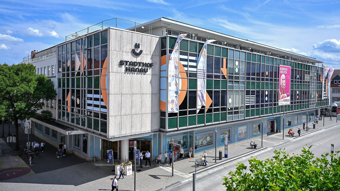 Blick auf den Stadthof Hanau, ein ehemaliges Galeria-Kaufhof-Kaufhaus