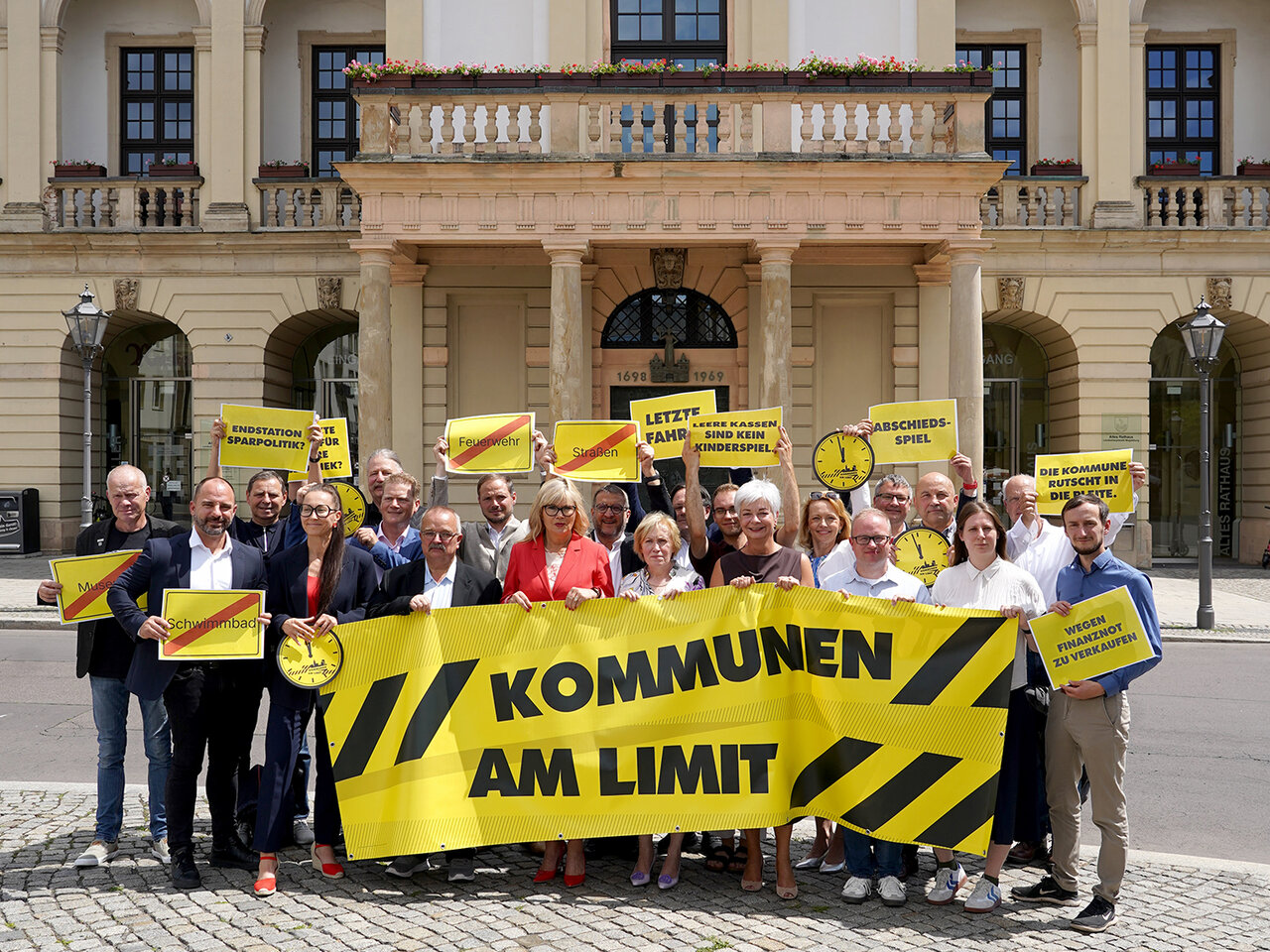 Magdeburg Oberbürgermeisterin Simone Borris, alle Beigeordneten und der Vorstand des Magdeburger Stadtrats werben für den Aktionstag.
