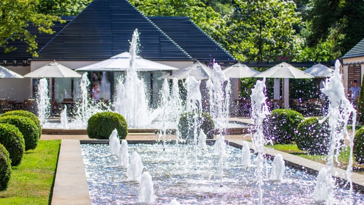 Forst in der Lausitz - Der Rosengarten mit Wasserspielen