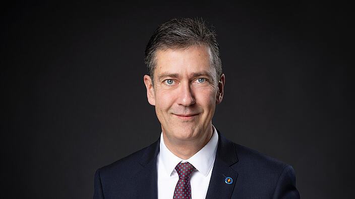 Portraitbild von Christian Schuchardt, ab Juli 2025 Hauptgeschäftsführer des Deutschen Städtetages