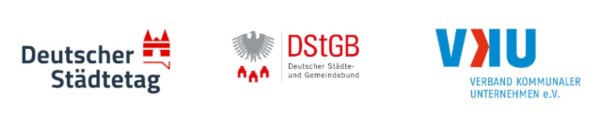 Logos des Deutschen Städtetages, des Deutschen Städte- und Gemeindebundes und des Verbandes kommunaler Unternehmen