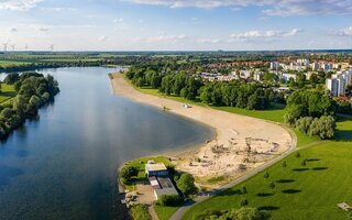 Panoramaaufnahme der Stadt Salzgitter mit Blick auf den Salzgitterseee und auf Salzgitter-Lebenstedt