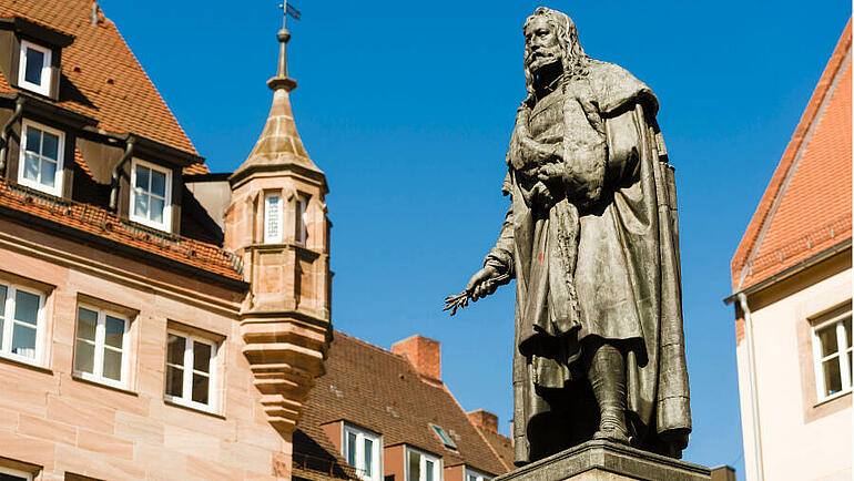 Das Albrecht-Dürer-Denkmal in Nürnberg