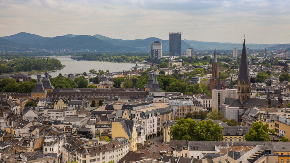 Luftbild der Innenstadt in Bonn