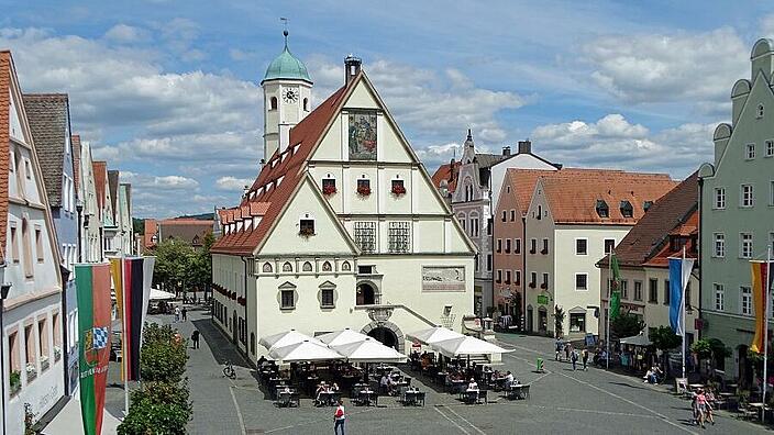 Weiden in der Oberpfalz - Historisches Altes Rathaus am Oberen Markt