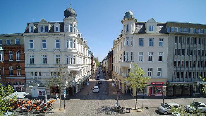 Neumünster - Blick auf die gründerzeitlichen Ecktürme 