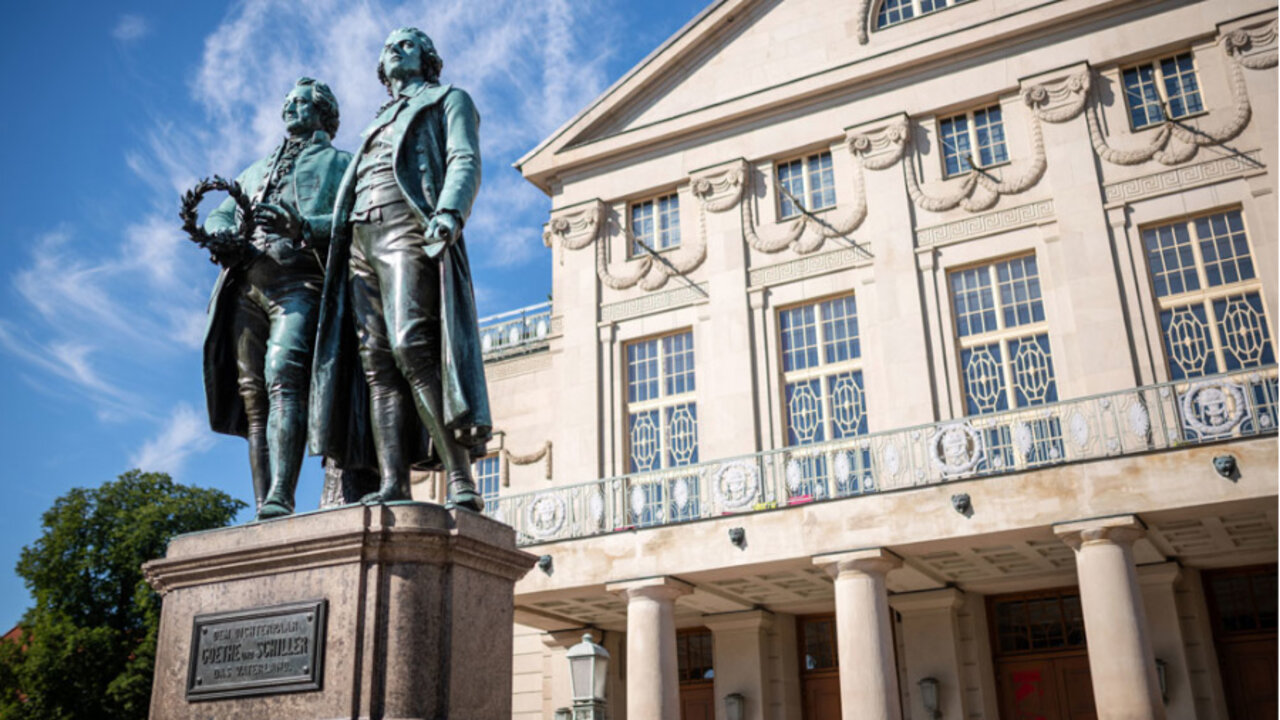 Weimar - Das Goethe- und Schiller-Denkmal