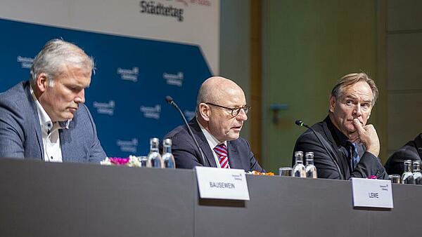 Oberbürgermeister Markus Lewe, Vizepräsident des Deutschen Städtetages, bei der Auftakt-Pressekonferenz zur Hauptversammlung 2021 des Deutschen Städtetages