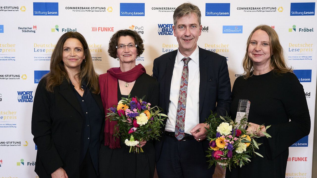 Deutscher Lesepreis 2026 in der Kategorie "Herausragendes kommunales Engagement":  3. Platz: Stadtbibliothek Naumburg & Partner: An die Bücher, fertig, LosLesen! (Naumburg in Sachsen-Anhalt)