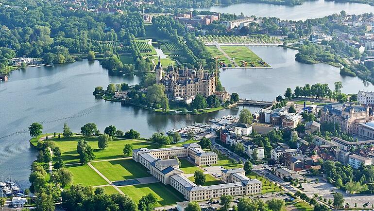 Luftaufnahme der Stadt Schwerin