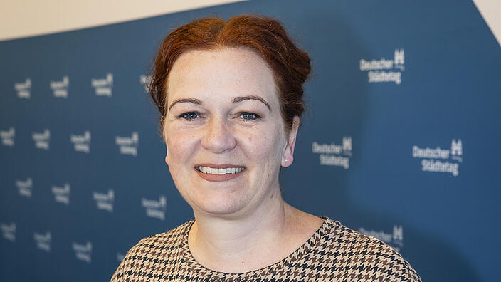 Porträtbild von Katja Dörner, Oberbürgermeisterin aus Bonn, Vizepräsidentin des Deutschen Städtetages