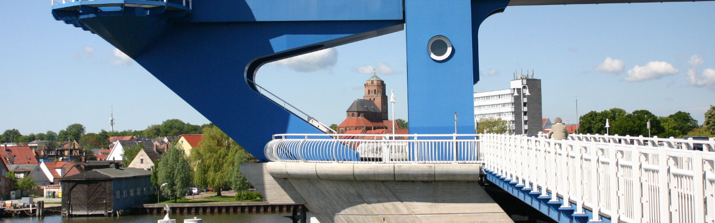 Wolgast - Blick von der Peenebrücke auf die Altstadt